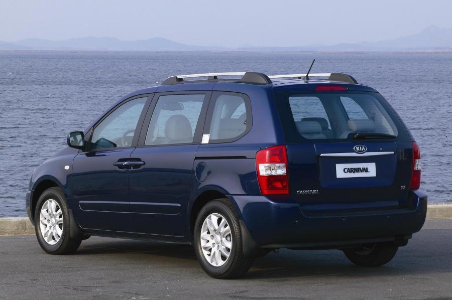  Kia Sedona 2006 года  (фото 41 из 50)
